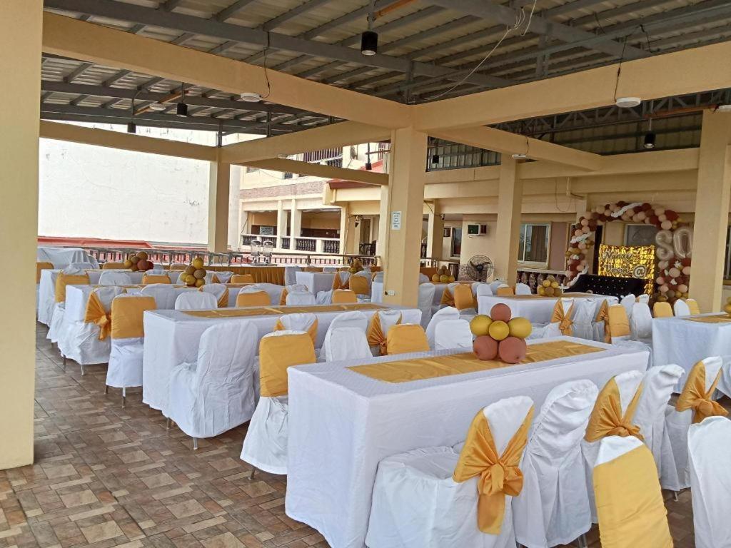 Suzuki Beach Hotel Olongapo Exteriér fotografie