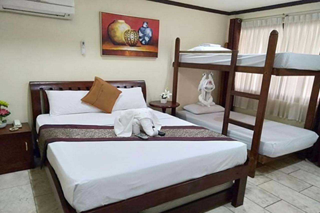 Suzuki Beach Hotel Olongapo Exteriér fotografie